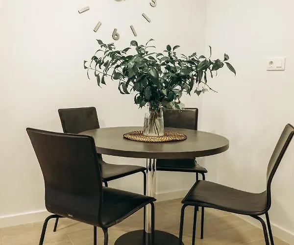 Club By Grupo Compostelana 2 Апартаменты *