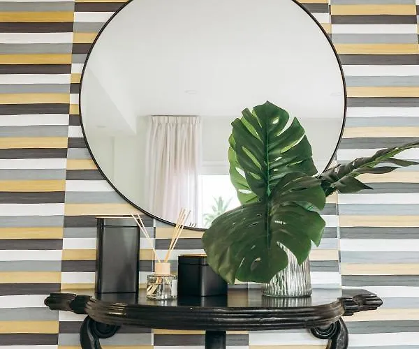 Club By Grupo Compostelana 2 *